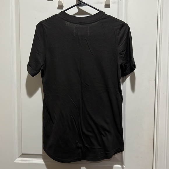 Anthropologie T-shirt - Picture 2 of 4